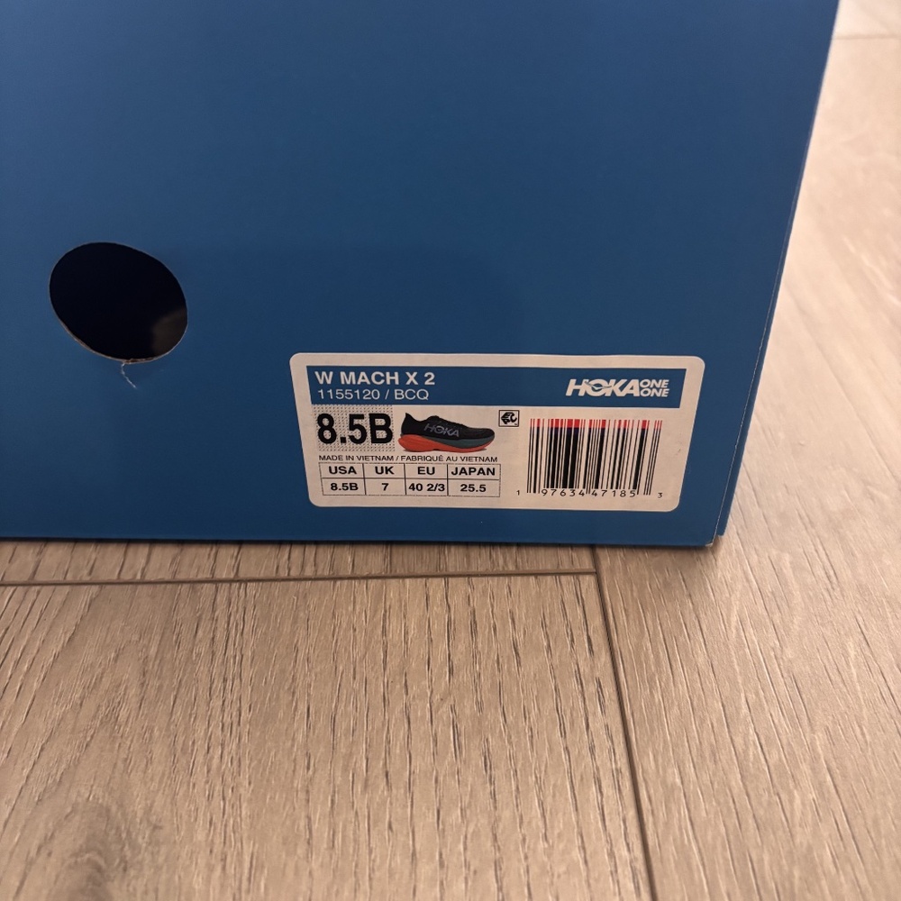 NEW HOKA Mach X 2 women's 8.5 - Picture 3 of 3